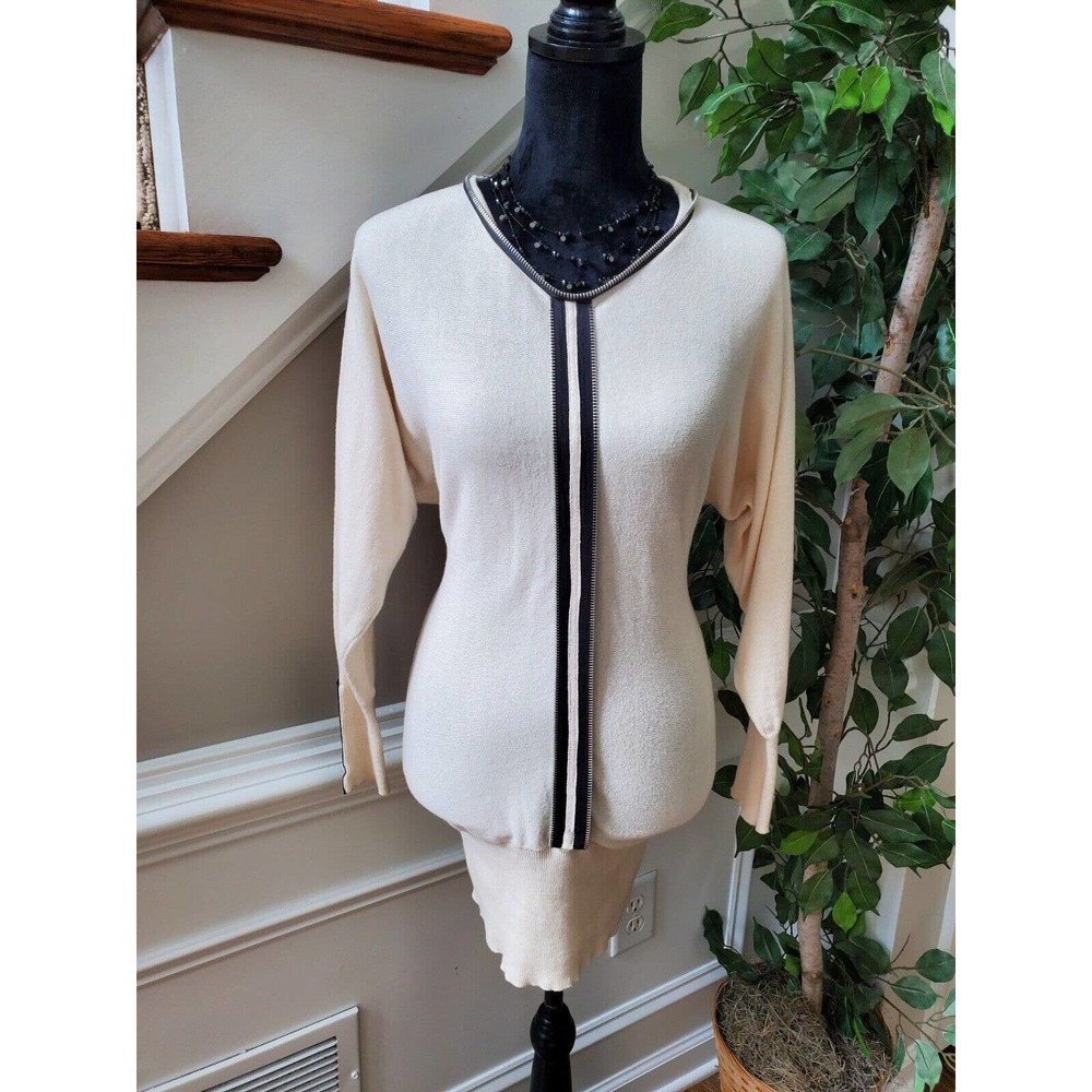 Anthropologie Twelve by Twelve Ivory V-Neck Long Sleeve Pullover Knit Sweater XS